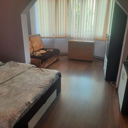 Apartamentul Republicii Алба Юлия Екстериор снимка